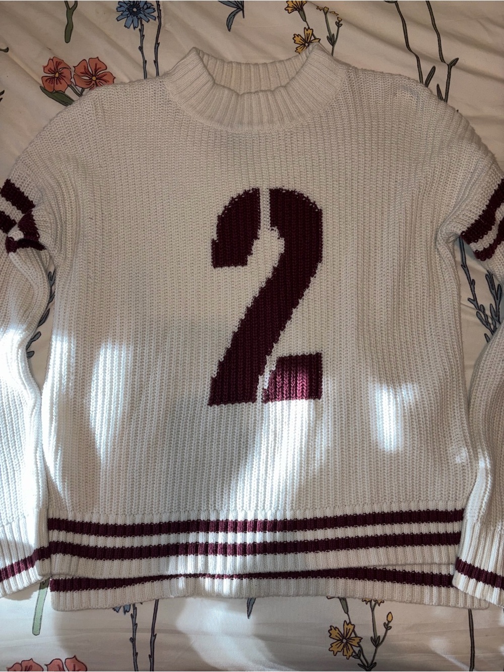 Hollister Cream Ribbed Knit Sweater